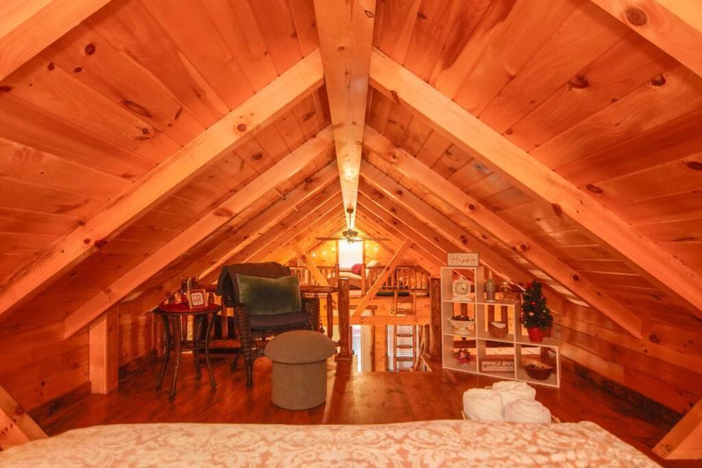 Charming Lakeview Cabin Near Geneva-On-The-Lake! Ashtabula Exterior foto